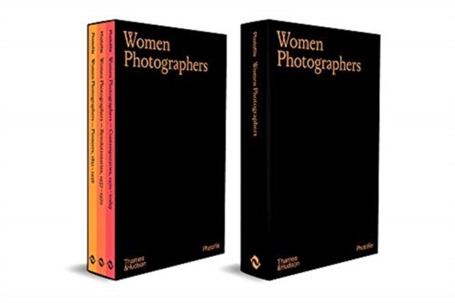 Bilde av Women Photographers (slipcased Set) Av Clara Bouveresse