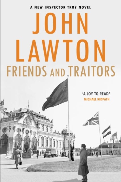 Bilde av Friends And Traitors Av John (author) Lawton