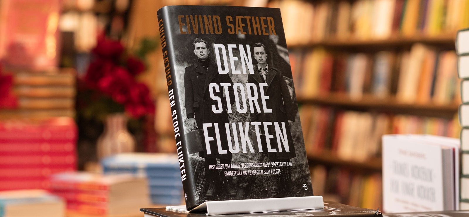 Den store flukten Den store flukten - historien om andre verdenskrigs mest spektakulære fangeflukt og tragedien som fulgte. Boken er skrevet av Eivind Sæther.
