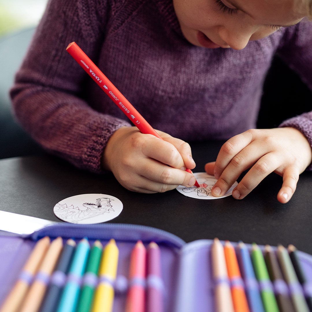 Pennal Jente fargelegger